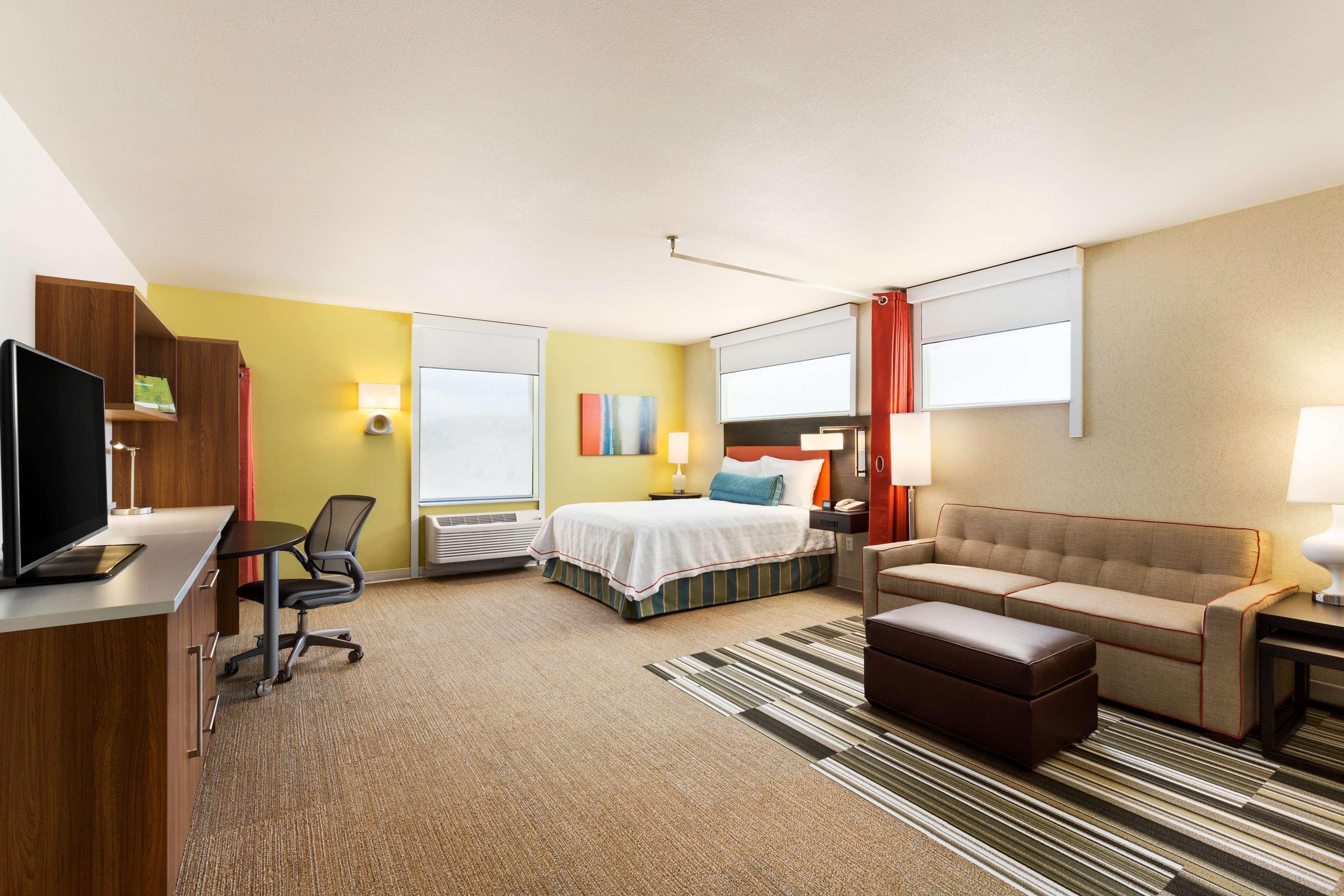 Home2 Suites By Hilton Farmington/Bloomfield Екстериор снимка