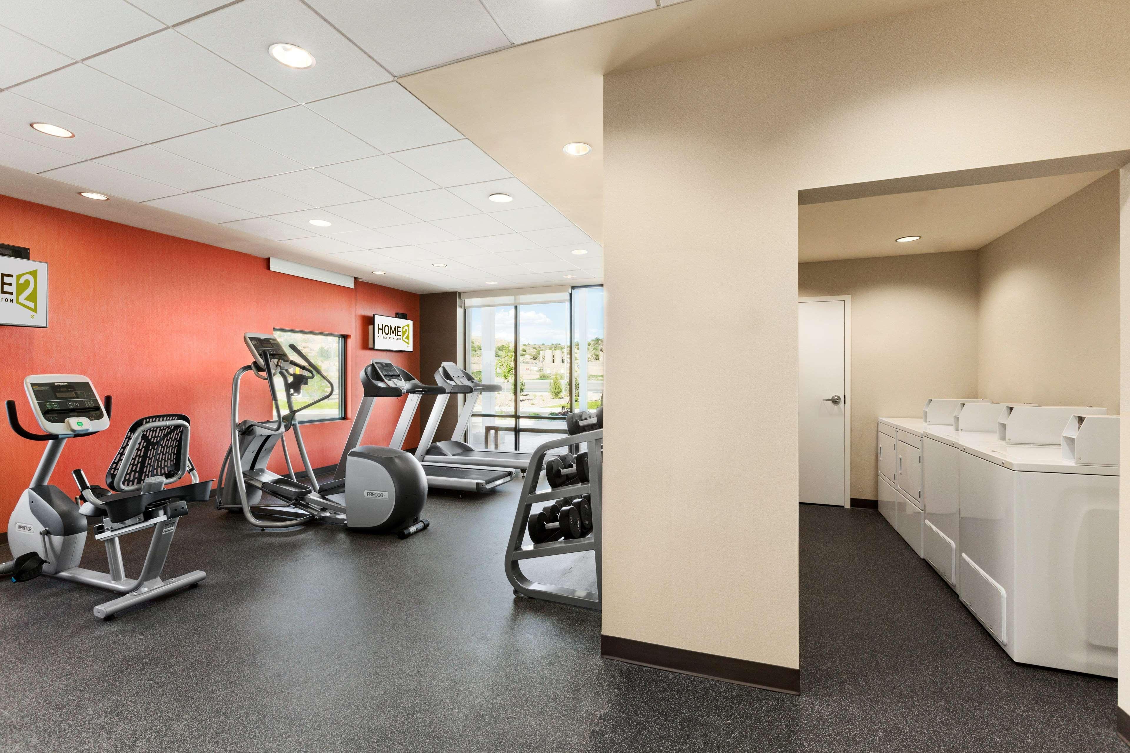 Home2 Suites By Hilton Farmington/Bloomfield Екстериор снимка